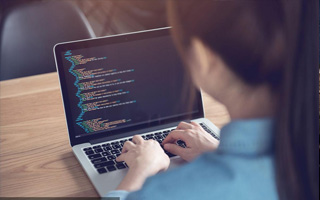 中卫 api php源码,下载的php源码怎么运行呢？